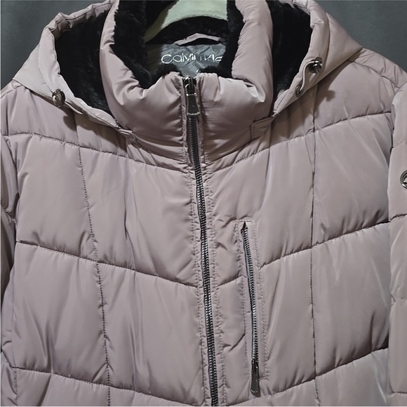 Calvin Klein Women's Puffer Jacket in Mauve - Picture 5 of 11